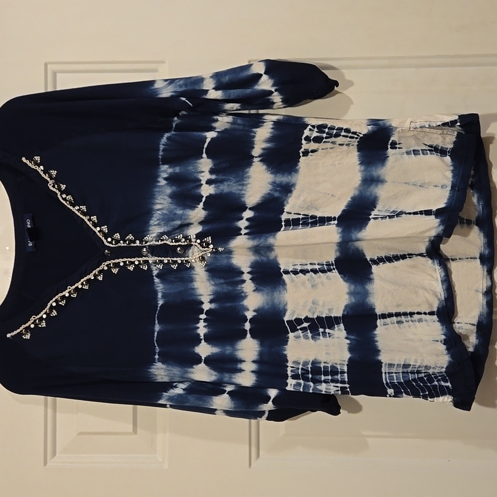 Bandolino Tye-Dye V Neck Tunic